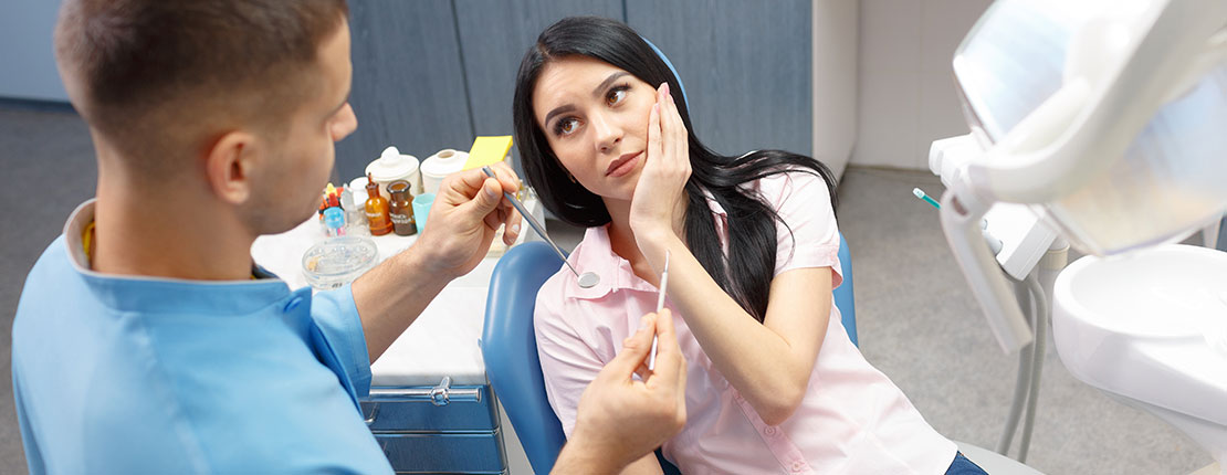 Tooth Extraction | Acora Dental | General & Family Dentist | NW Calgary